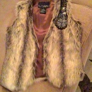 Soft faux fur detail on right side